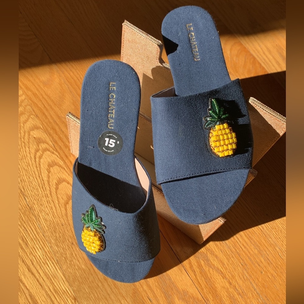 Women’s Pineapple Slides